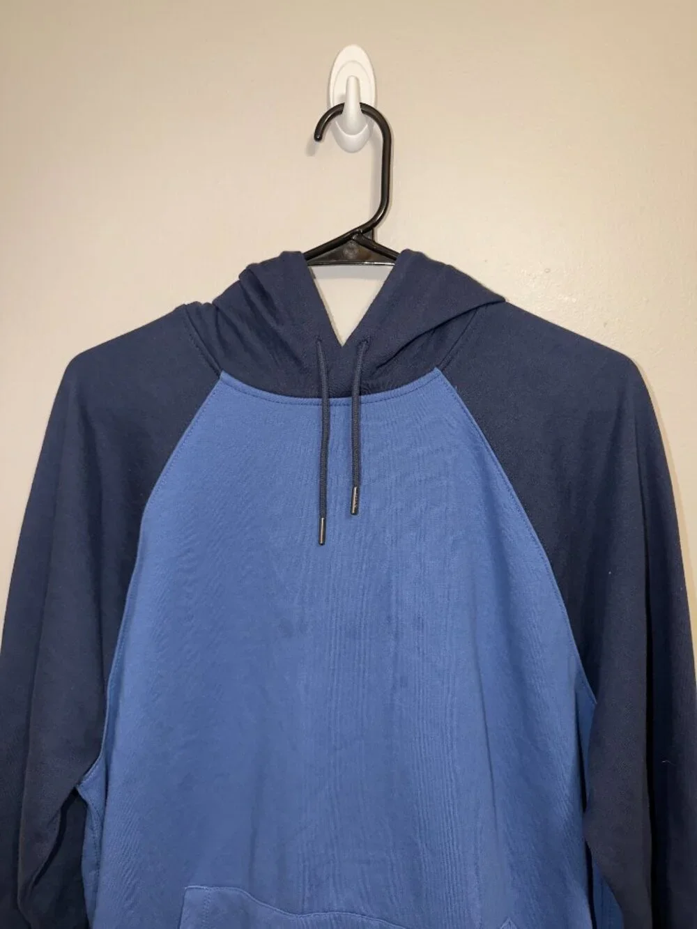 J.Crew Men's Large Two-Tone Blue Fleece Raglan Hoodie Sweatshirt